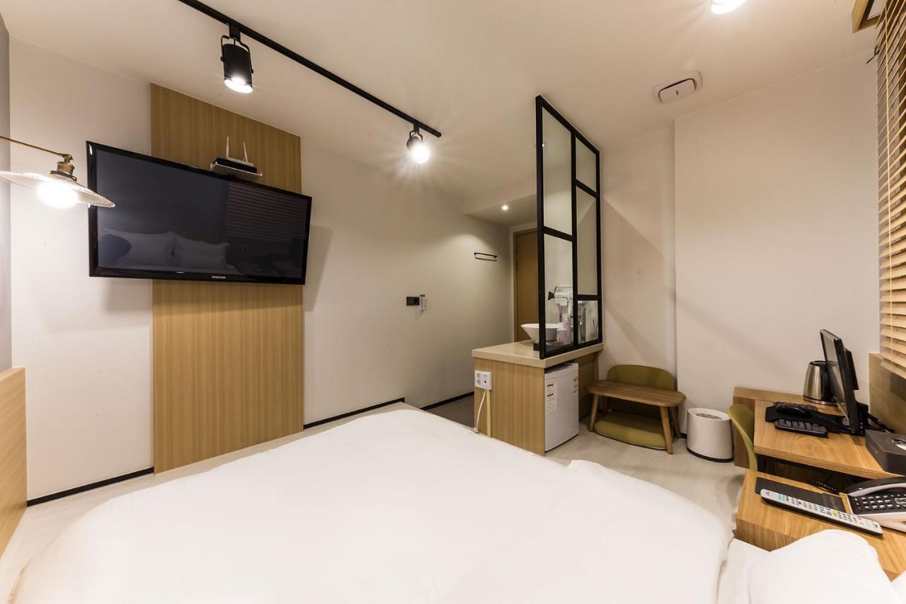 Raha Hotel Seoul Exterior foto