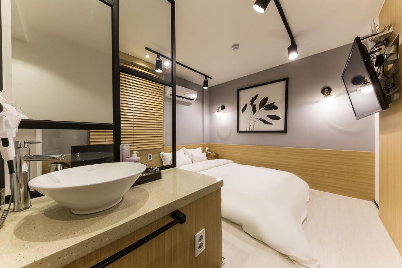 Raha Hotel Seoul Exterior foto