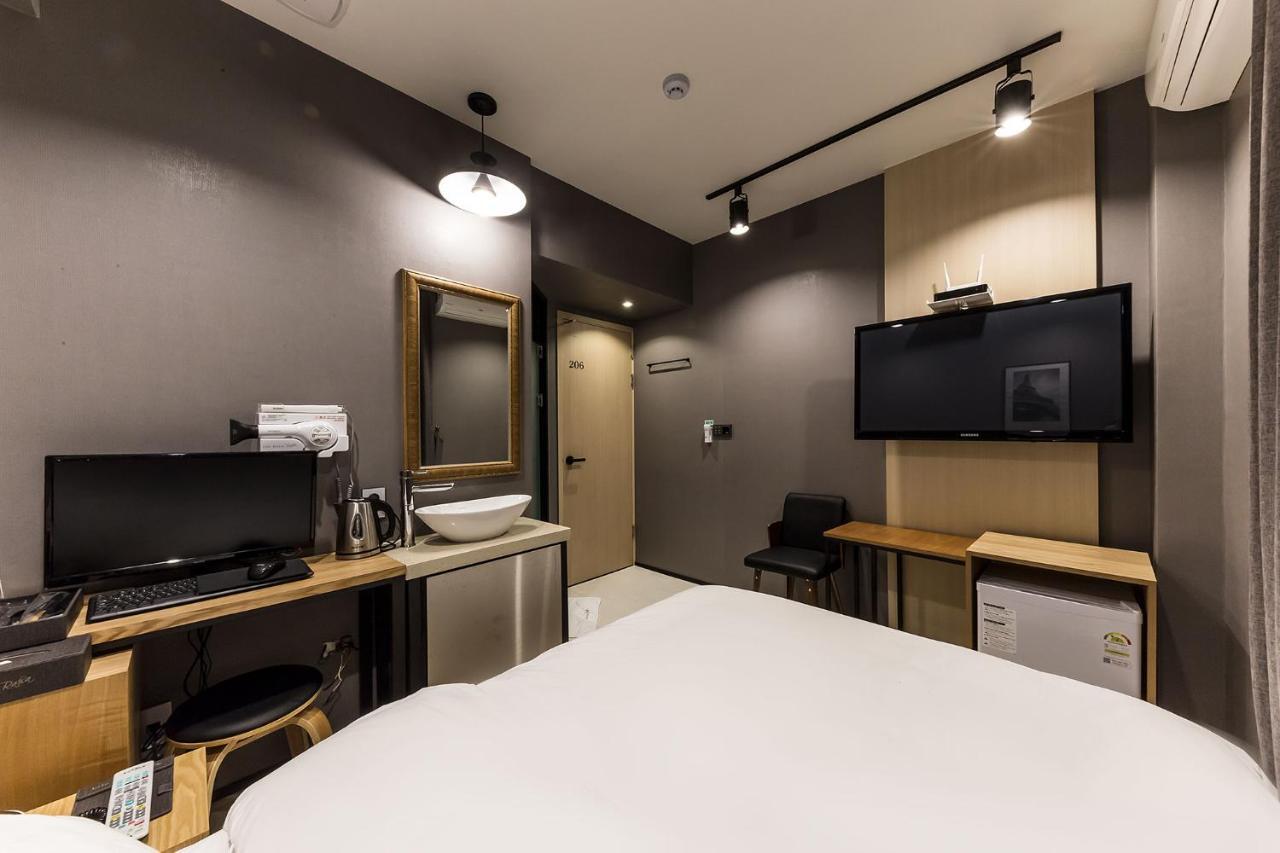 Raha Hotel Seoul Exterior foto